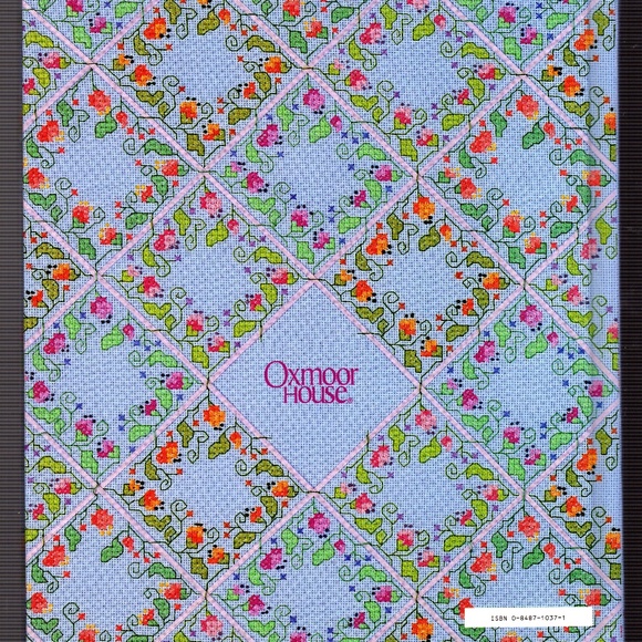 Vanessa-Ann's HOLIDAYS IN CROSS STITCH 1992 - Picture 2 of 3